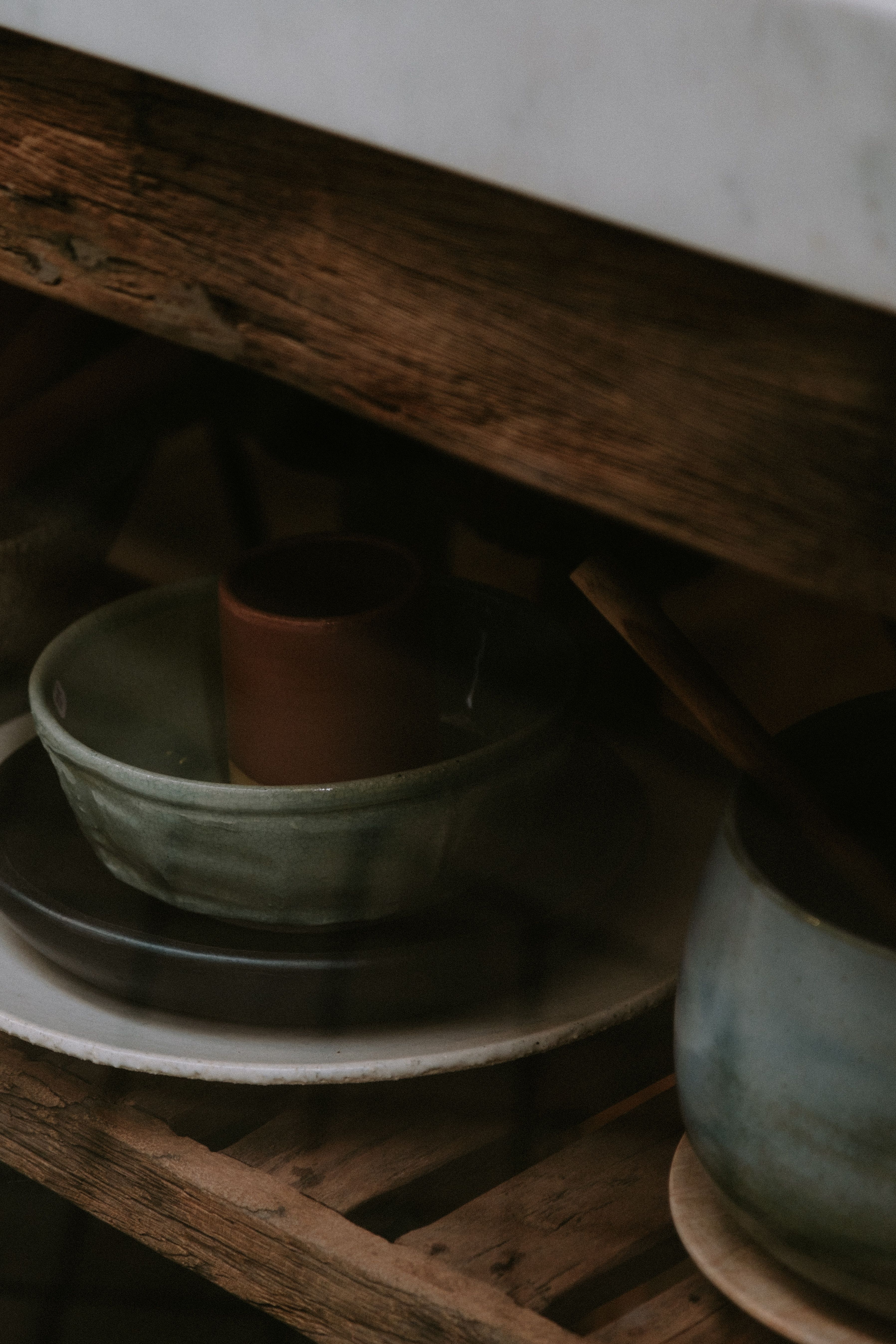 Walnut dinner plates